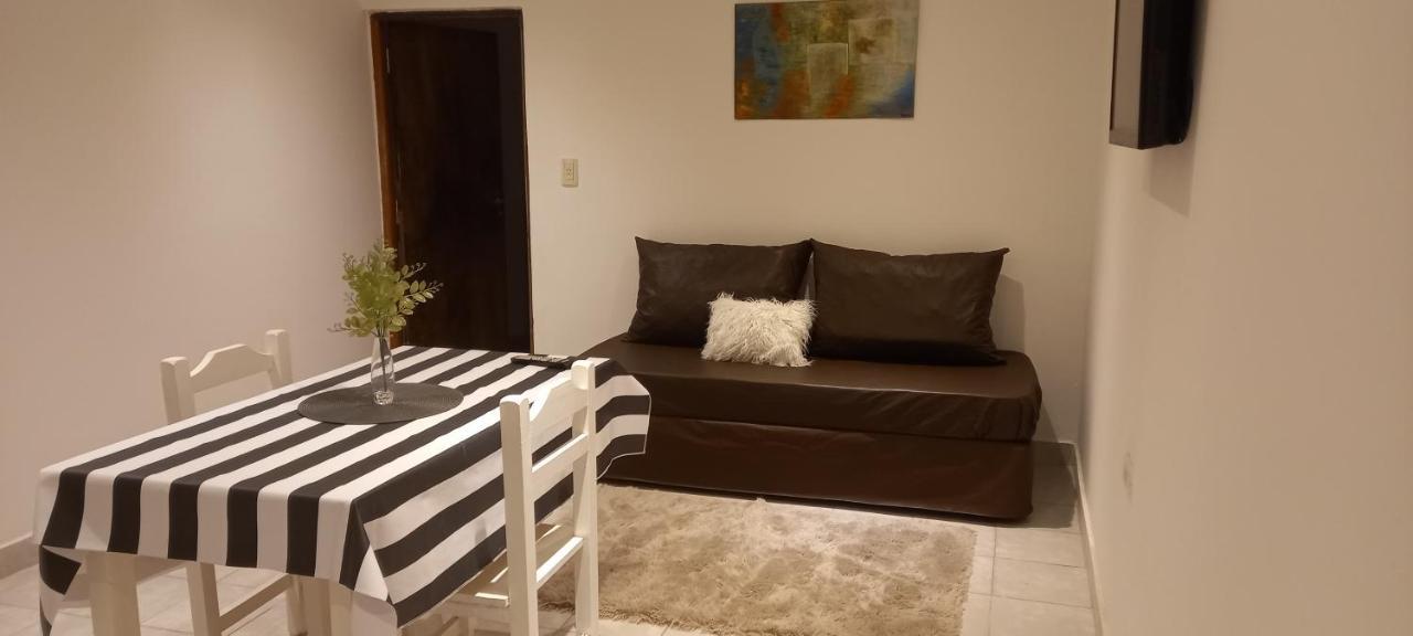 Ayres Del Rio Apartment ฟอร์โมซา ภายนอก รูปภาพ